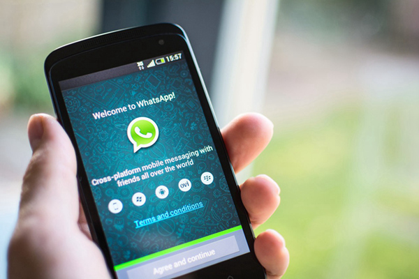 扎克伯格：WhatsApp 比苹果 iMessage 更私密、更安全